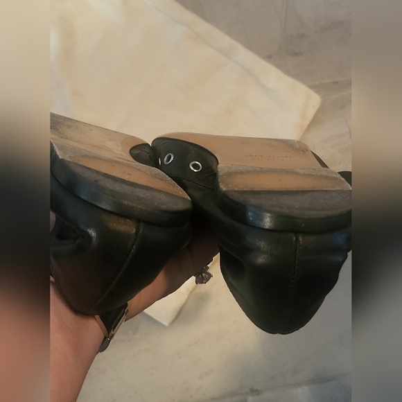 VALENTINO GARAVANI flats with cute strap sz 40 - Picture 5 of 11